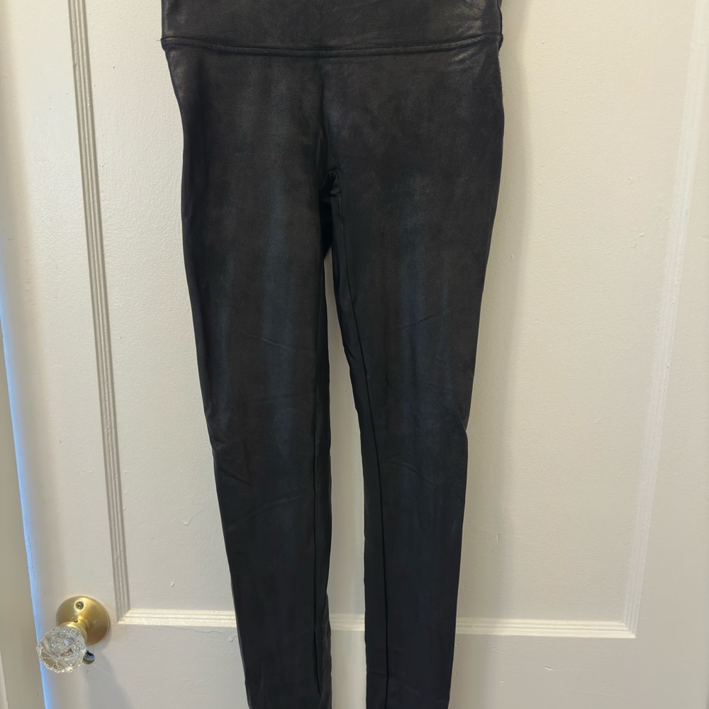 Women's Black High-Waisted faux leather Pants